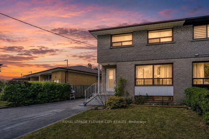 3 Clayhall Crescent