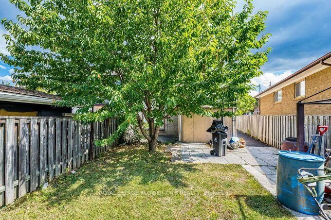 3 Clayhall Crescent • Toronto, ON photo 46