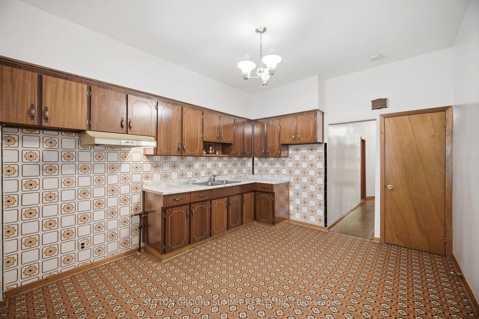 28 SYMINGTON Avenue • Toronto, ON photo 15