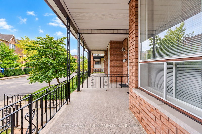 28 SYMINGTON Avenue