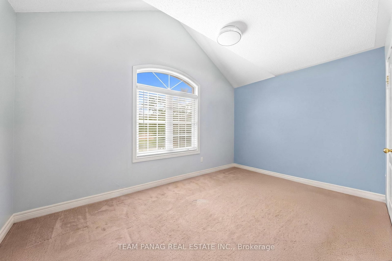 47 Sorbonne Drive • Brampton, ON photo 32