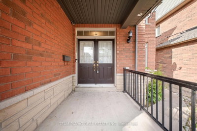 47 Sorbonne Drive • Brampton, ON photo 4