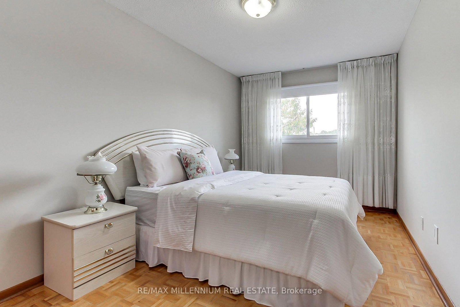 7431 Sigsbee Drive • Mississauga, ON photo 16