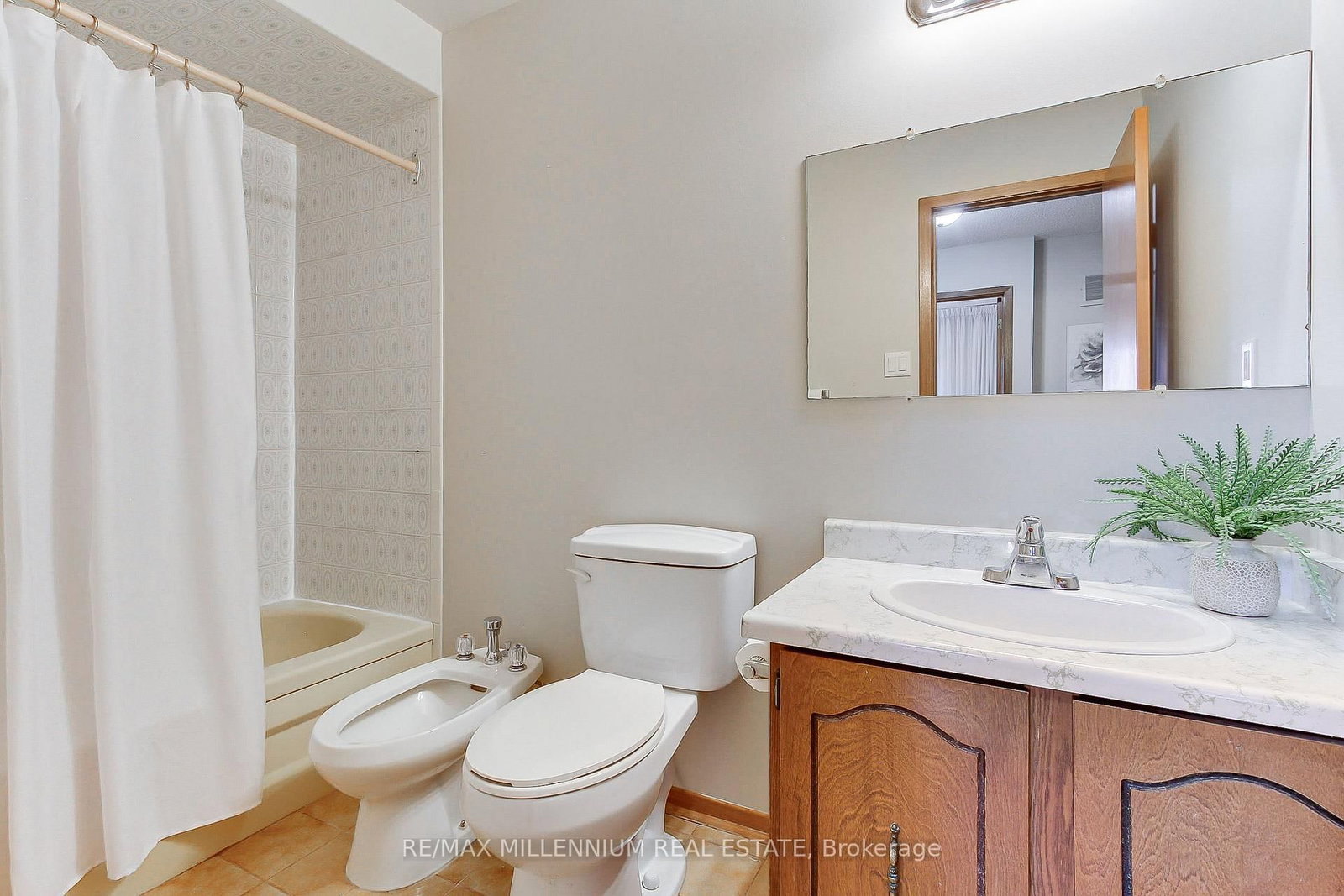 7431 Sigsbee Drive • Mississauga, ON photo 20