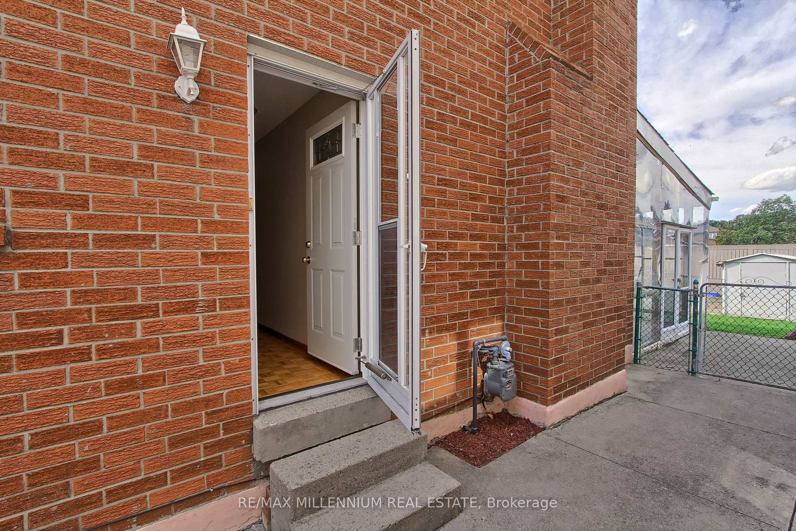 7431 Sigsbee Drive • Mississauga, ON photo 22