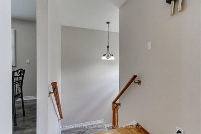 7431 Sigsbee Drive • Mississauga, ON photo 4