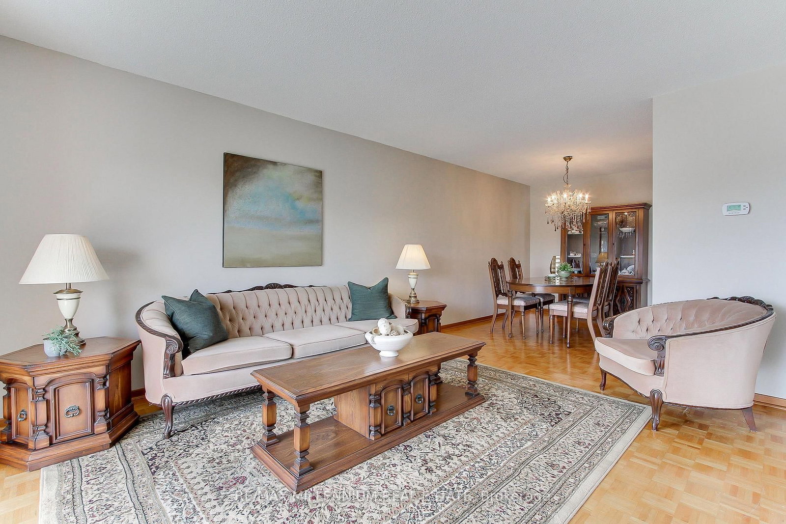 7431 Sigsbee Drive • Mississauga, ON photo 5