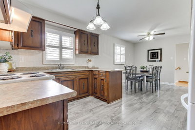 7431 Sigsbee Drive • Mississauga, ON photo 8
