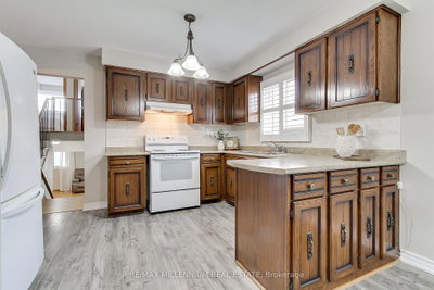 7431 Sigsbee Drive • Mississauga, ON photo 9