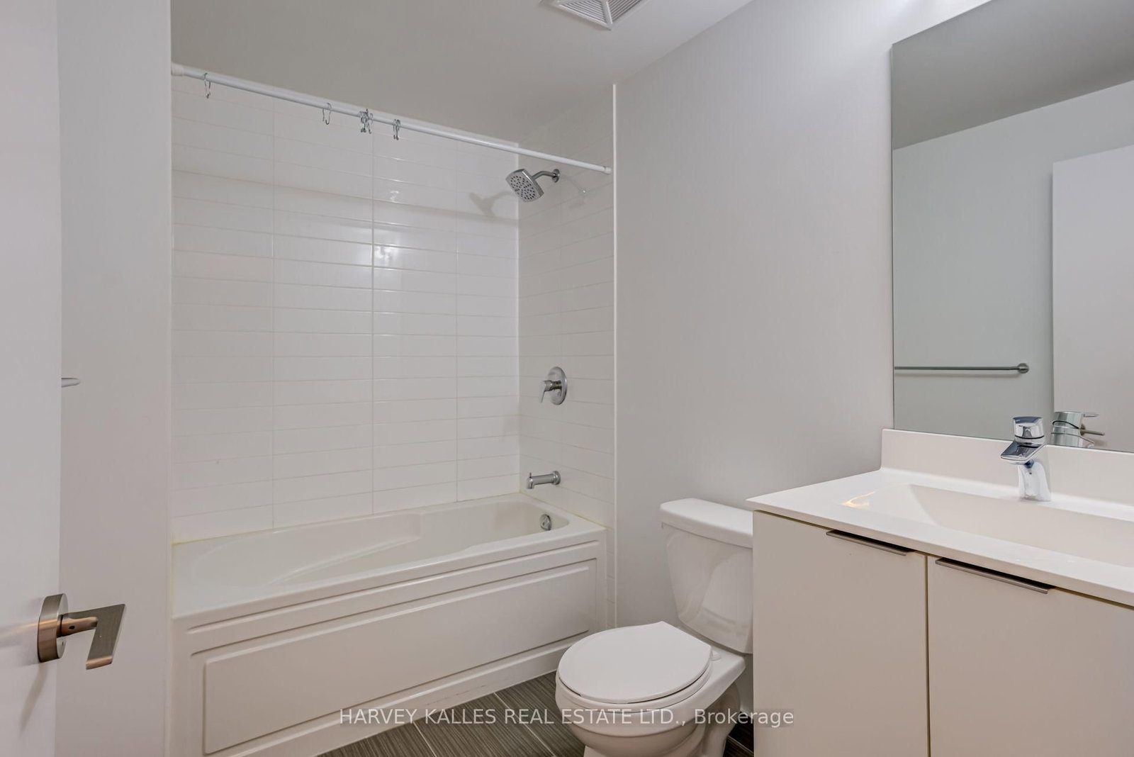 30 Shore Breeze Drive • #1822 • Toronto, ON photo 24