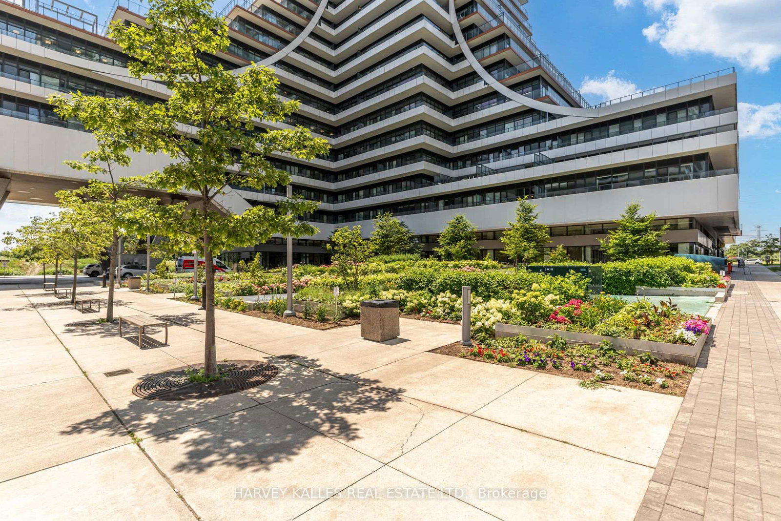 30 Shore Breeze Drive • #1822 • Toronto, ON photo 4