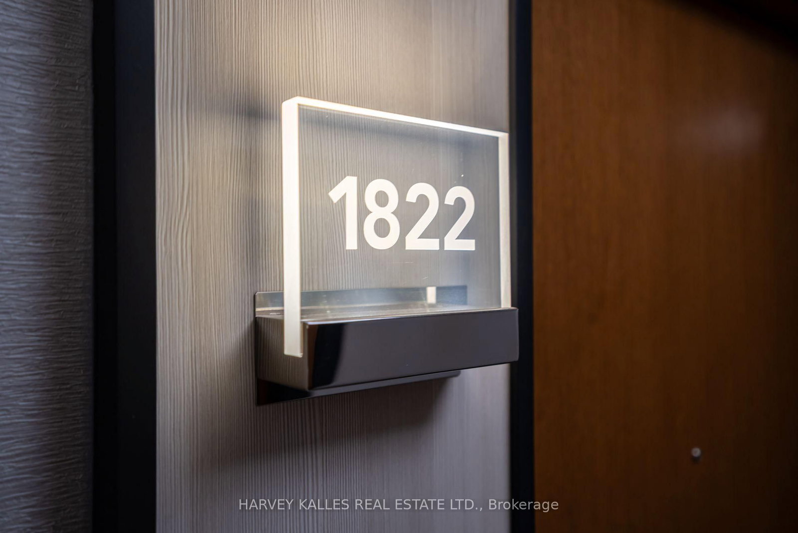 30 Shore Breeze Drive • #1822 • Toronto, ON photo 8