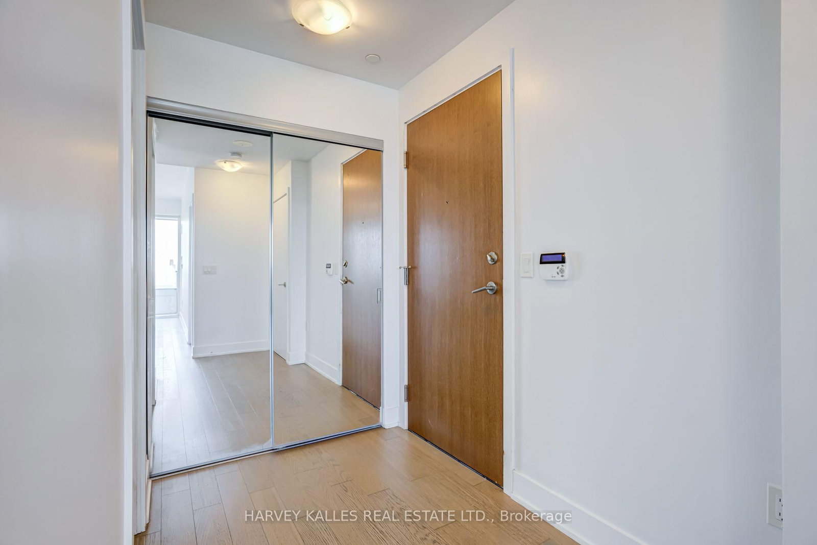 30 Shore Breeze Drive • #1822 • Toronto, ON photo 9