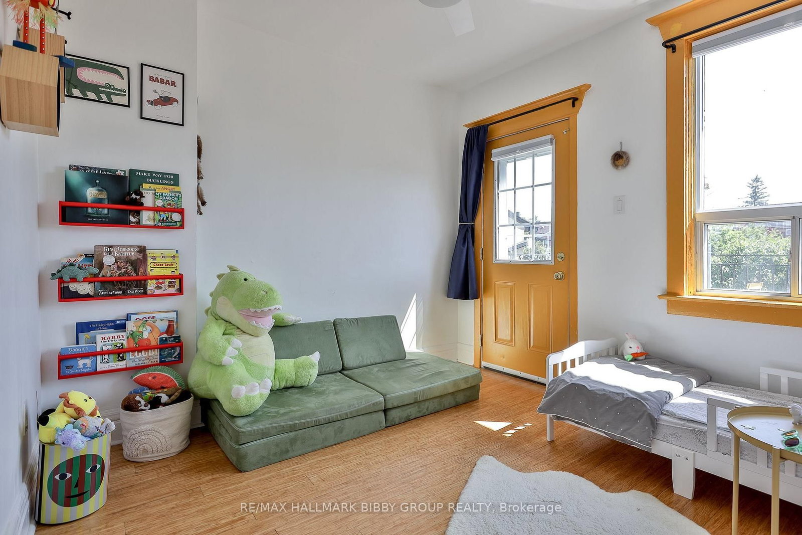 987 Saint Clarens Avenue • Toronto, ON photo 18