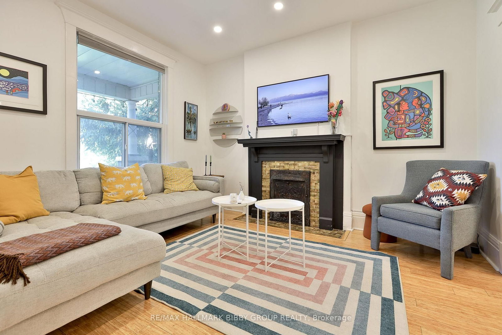 987 Saint Clarens Avenue • Toronto, ON photo 3