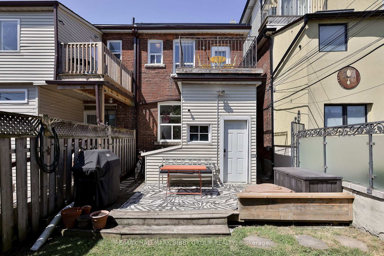 987 Saint Clarens Avenue • Toronto, ON photo 38