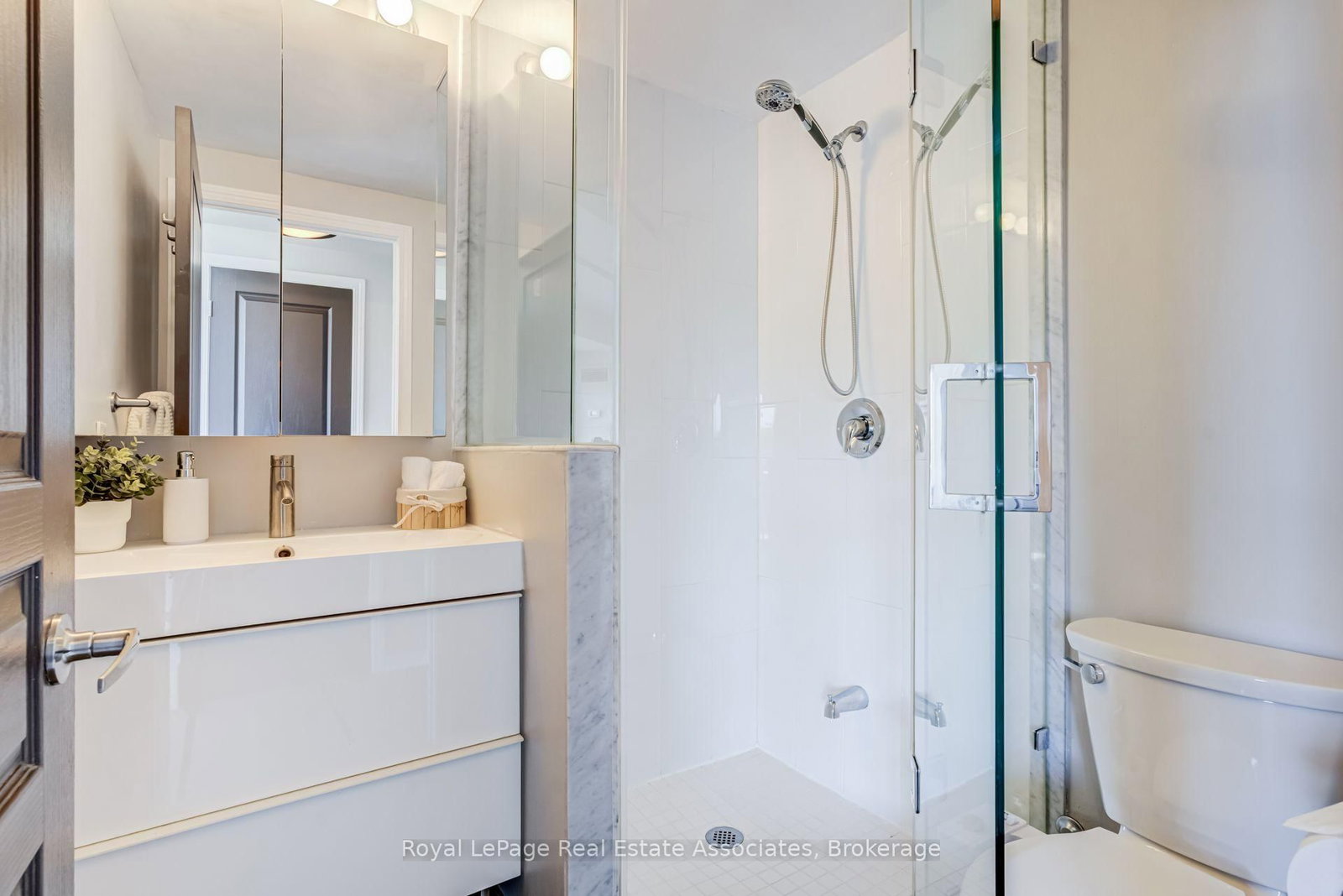 2495 Dundas Street W • #605 • Toronto, ON photo 14