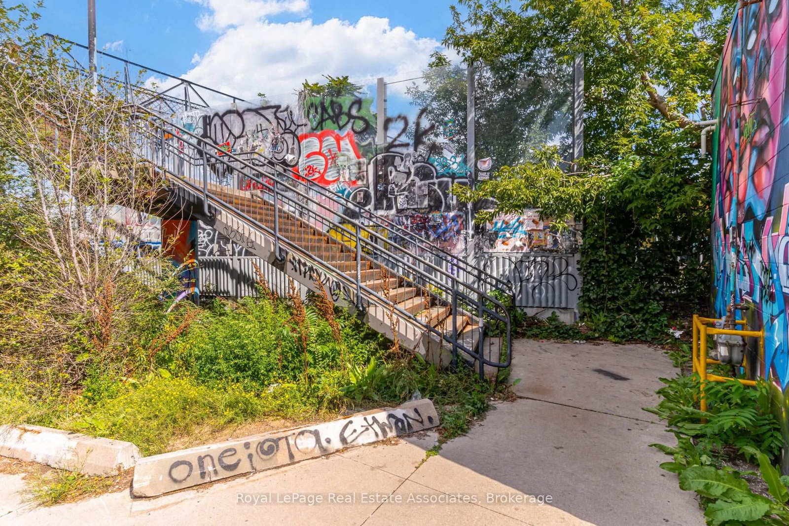 2495 Dundas Street W • #605 • Toronto, ON photo 31