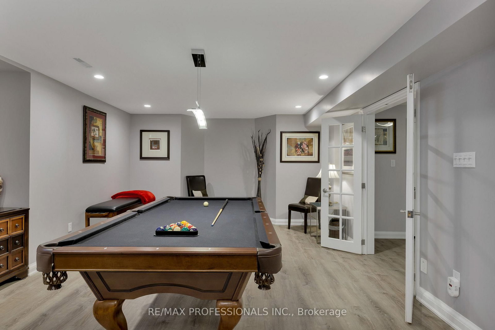 106 Rathburn Road • Toronto, ON photo 43