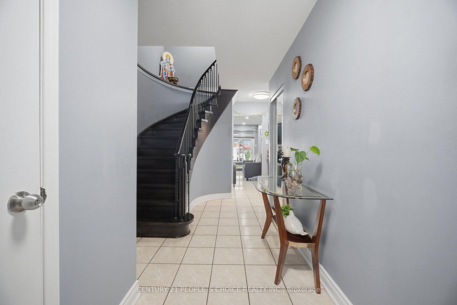49 Cathy Jean Crescent • Toronto, ON photo 8