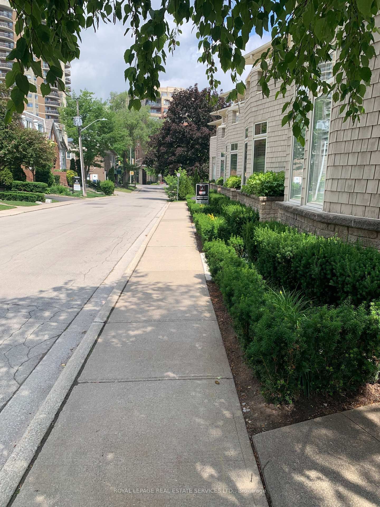 89 Forsythe Street - Att/Row/Townhouse in Central