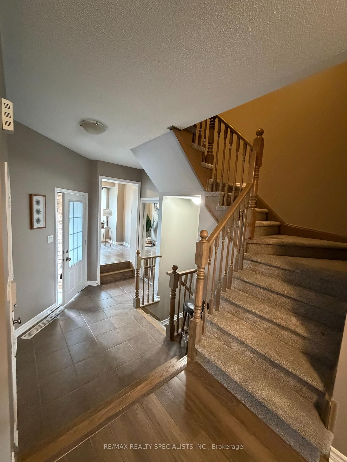 1730 Copeland Circle • Milton, ON photo 6