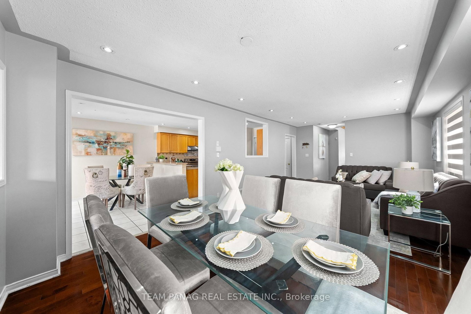 48 Sweet Clover Crescent • Brampton, ON photo 10