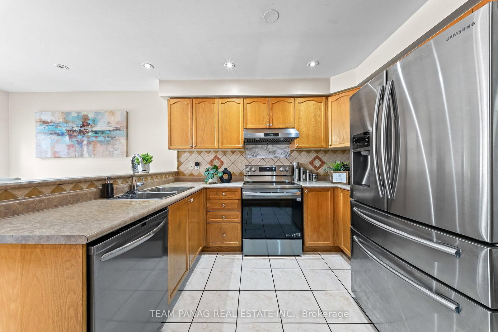 48 Sweet Clover Crescent • Brampton, ON photo 13