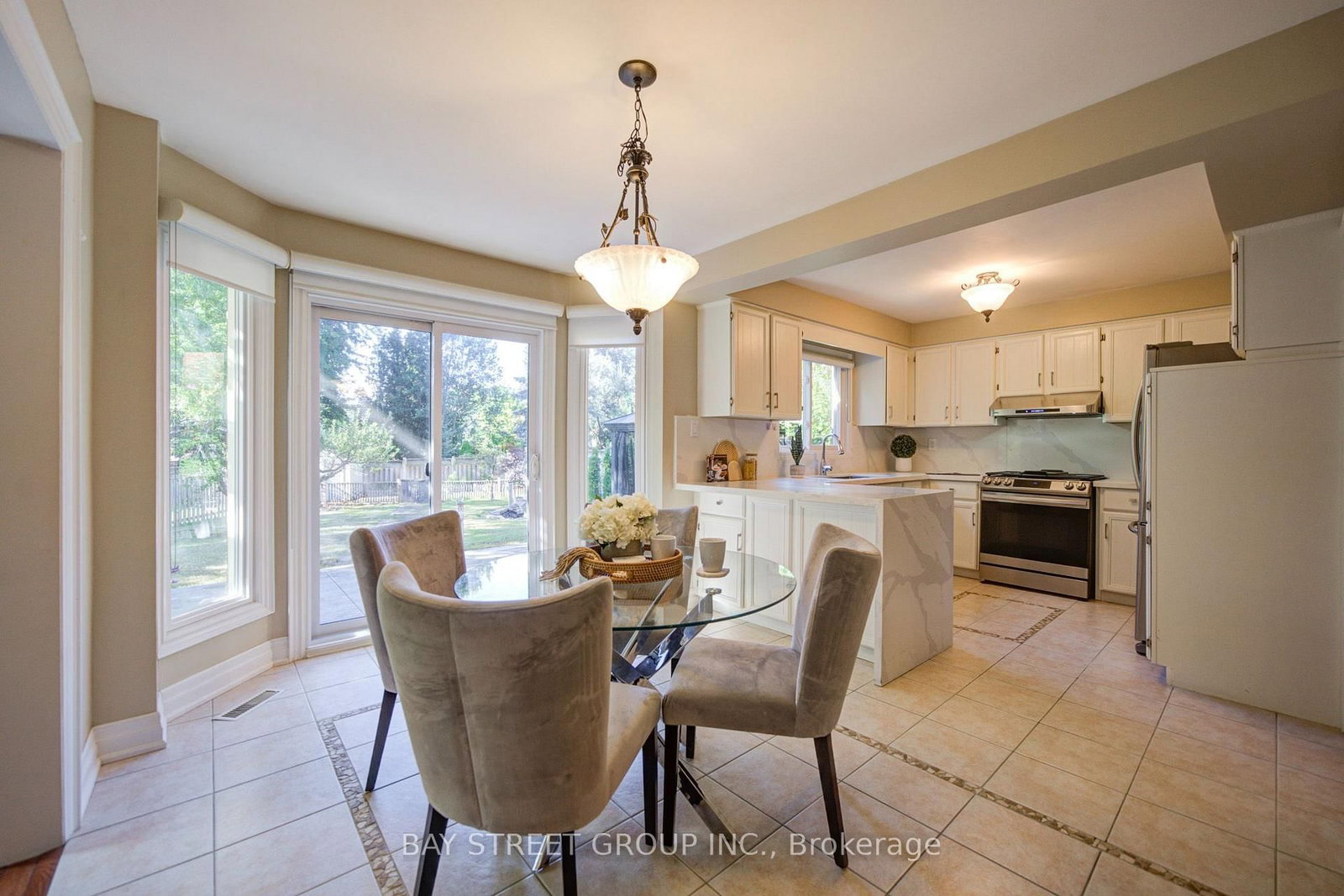 1348 Windrush Drive • Oakville, ON photo 13
