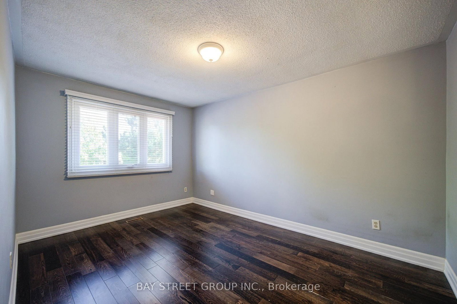 1348 Windrush Drive • Oakville, ON photo 27