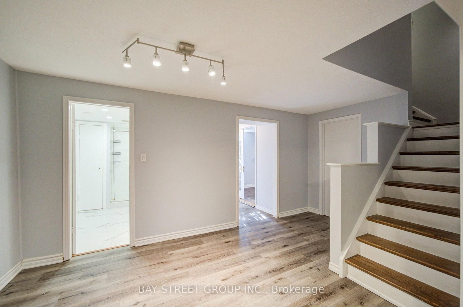 1348 Windrush Drive • Oakville, ON photo 31