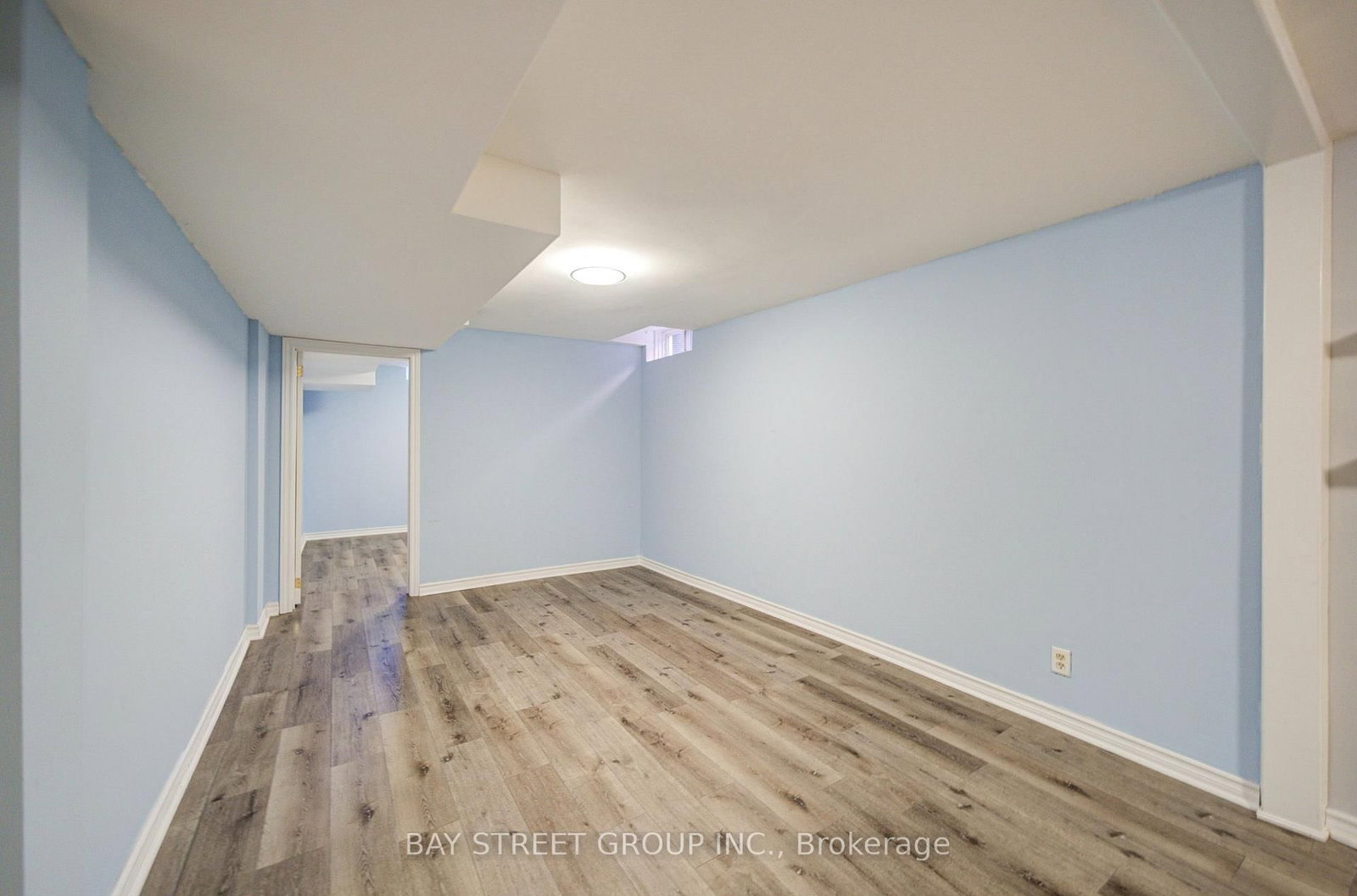 1348 Windrush Drive • Oakville, ON photo 37