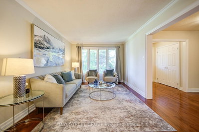 1348 Windrush Drive • Oakville, ON photo 7