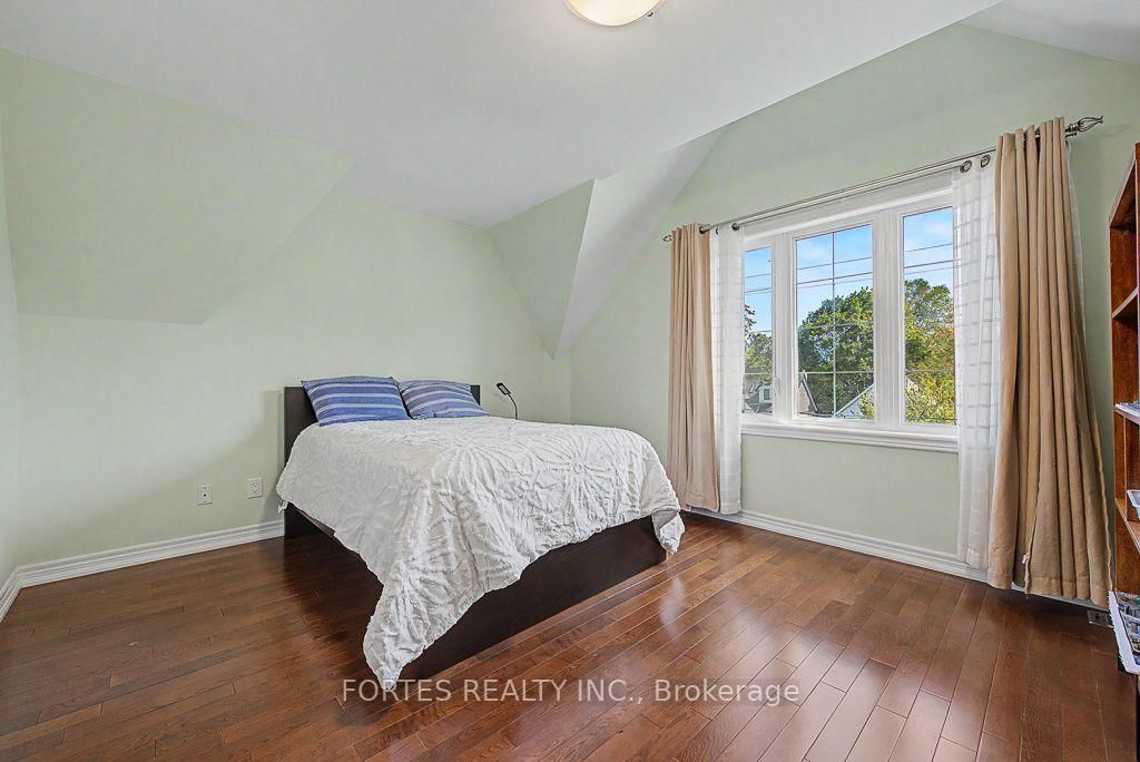 1160 Islington Avenue • Toronto, ON photo 31