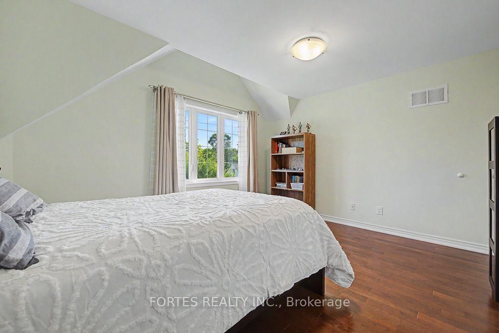 1160 Islington Avenue • Toronto, ON photo 36