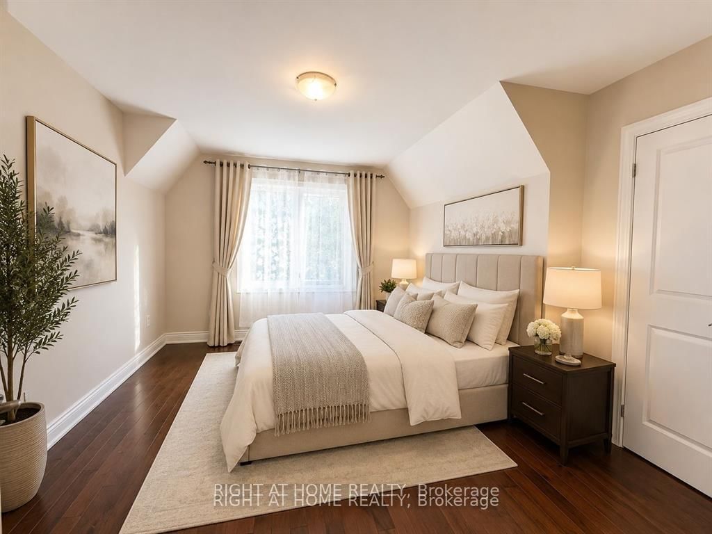1049 Greaves Avenue • Mississauga, ON photo 21