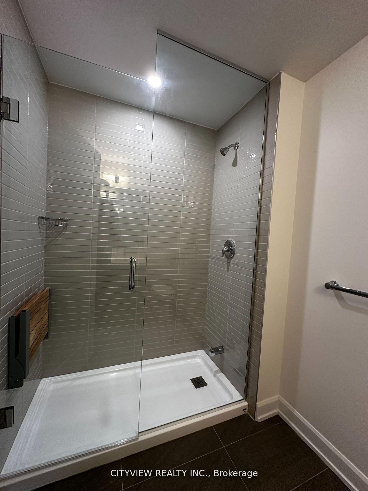 3220 William Coltson Avenue • #801 • Oakville, ON photo 23
