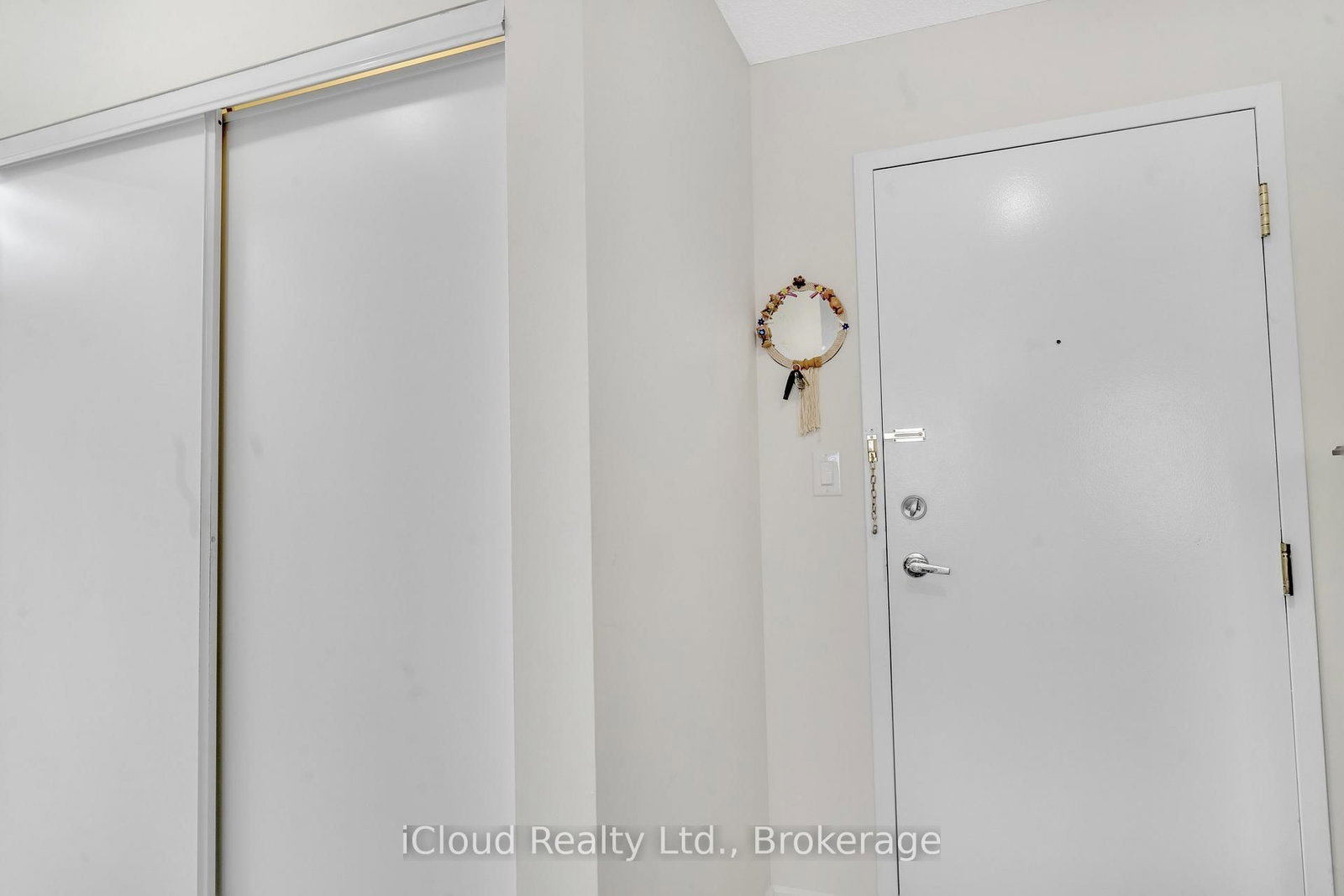 135 Hillcrest Avenue • #903 • Mississauga, ON photo 14