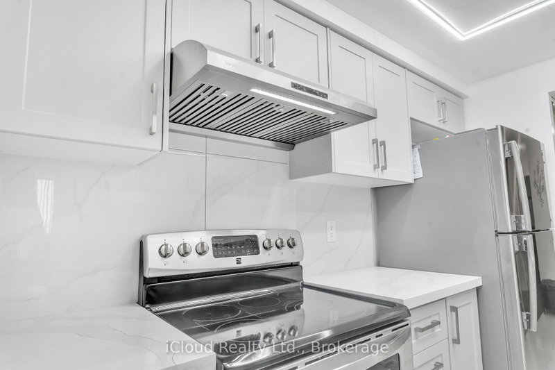 135 Hillcrest Mississauga,ON L5B 4B1 — Photo 21