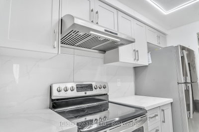 135 Hillcrest Mississauga,ON L5B 4B1 — Photo 21