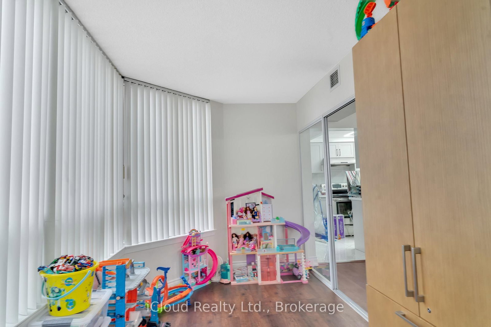 135 Hillcrest Avenue • #903 • Mississauga, ON photo 44