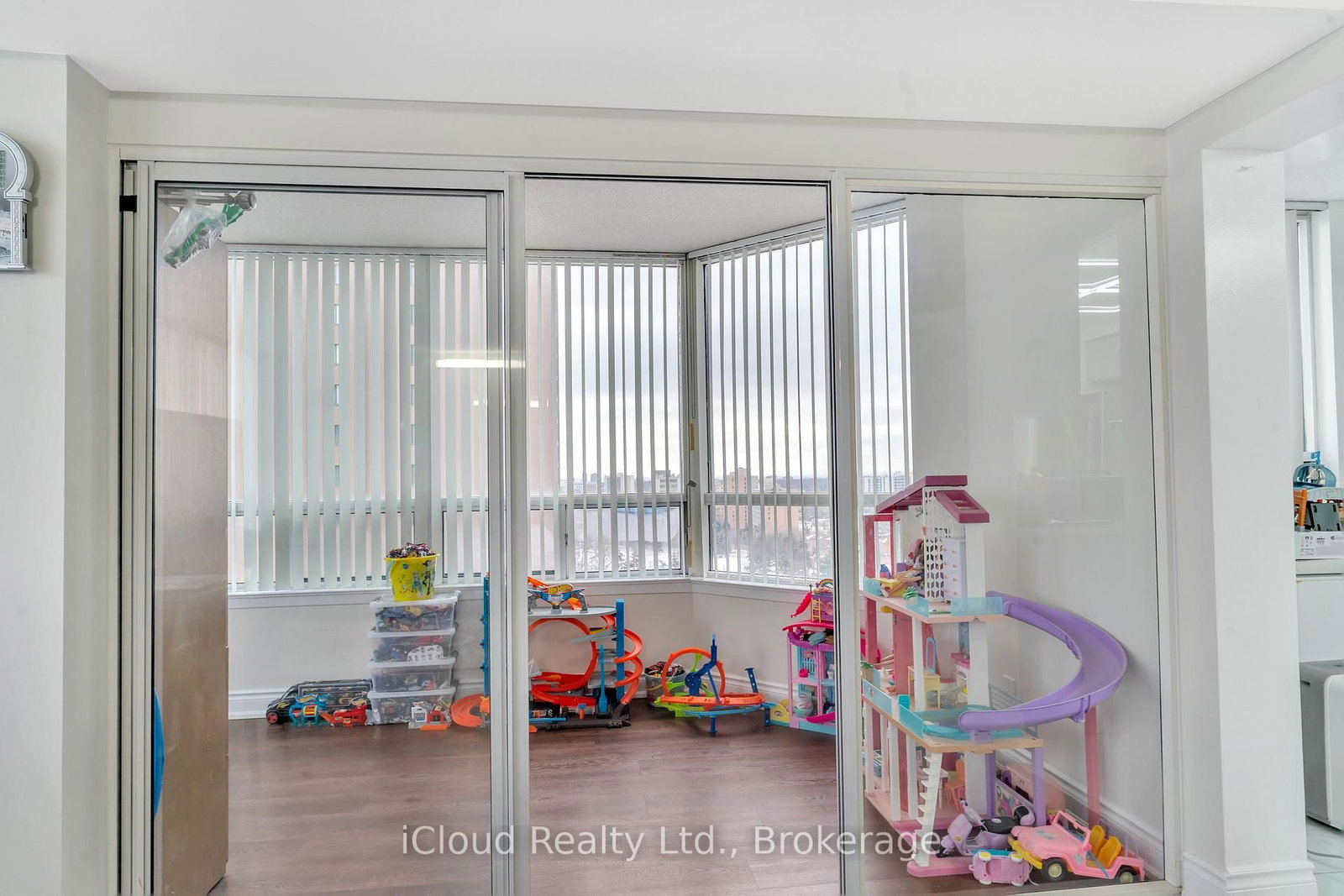 135 Hillcrest Avenue • #903 • Mississauga, ON photo 46