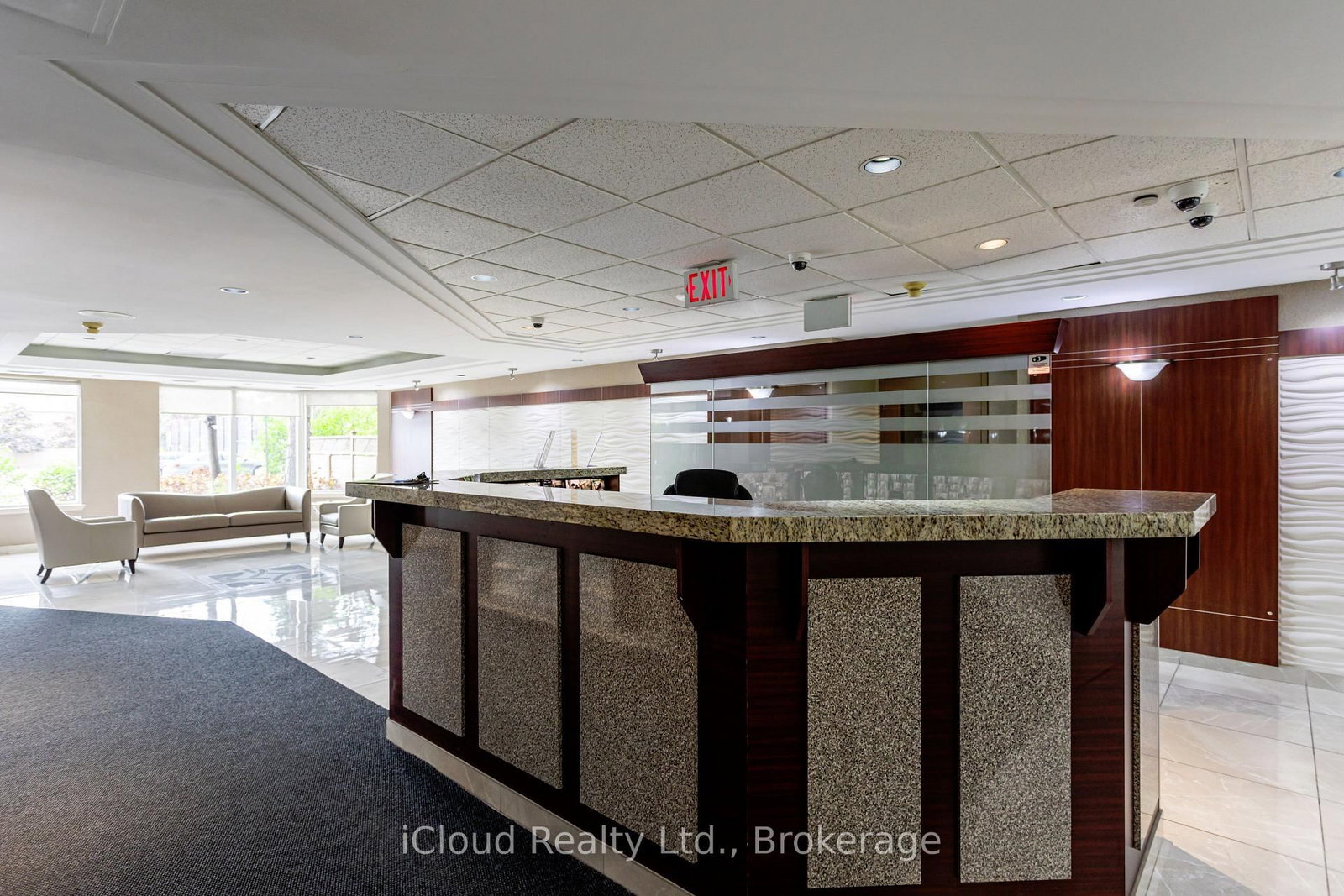 135 Hillcrest Avenue • #903 • Mississauga, ON photo 8