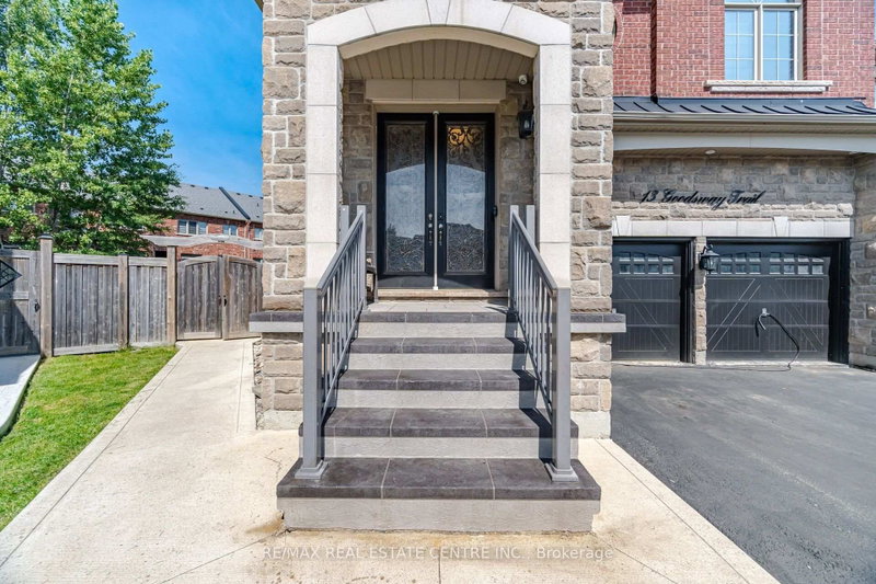 13 Goodsway Trail