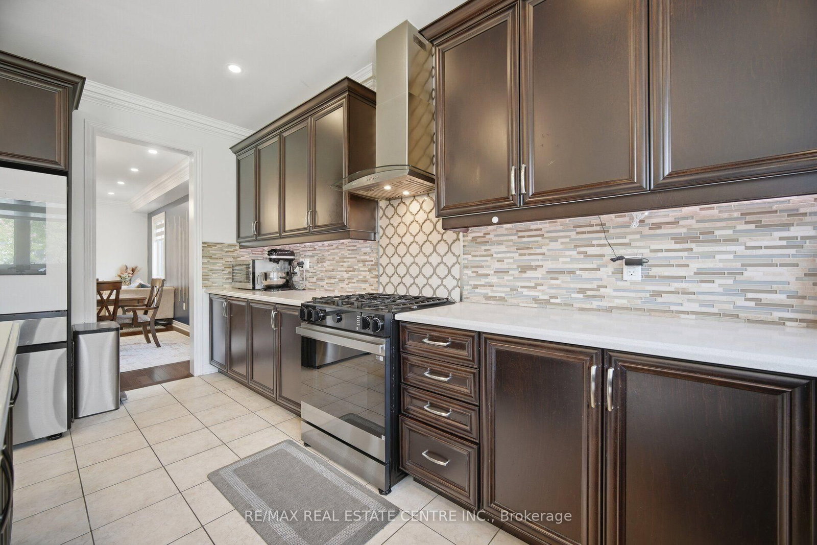 13 Goodsway Trail • Brampton, ON photo 5