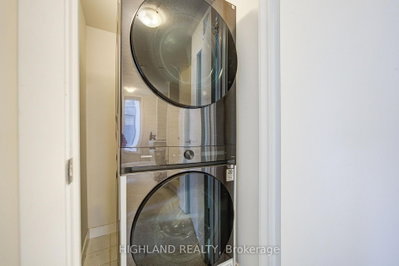 4010 Parkside Village Mississauga,ON L5B 0K2 — Photo 18