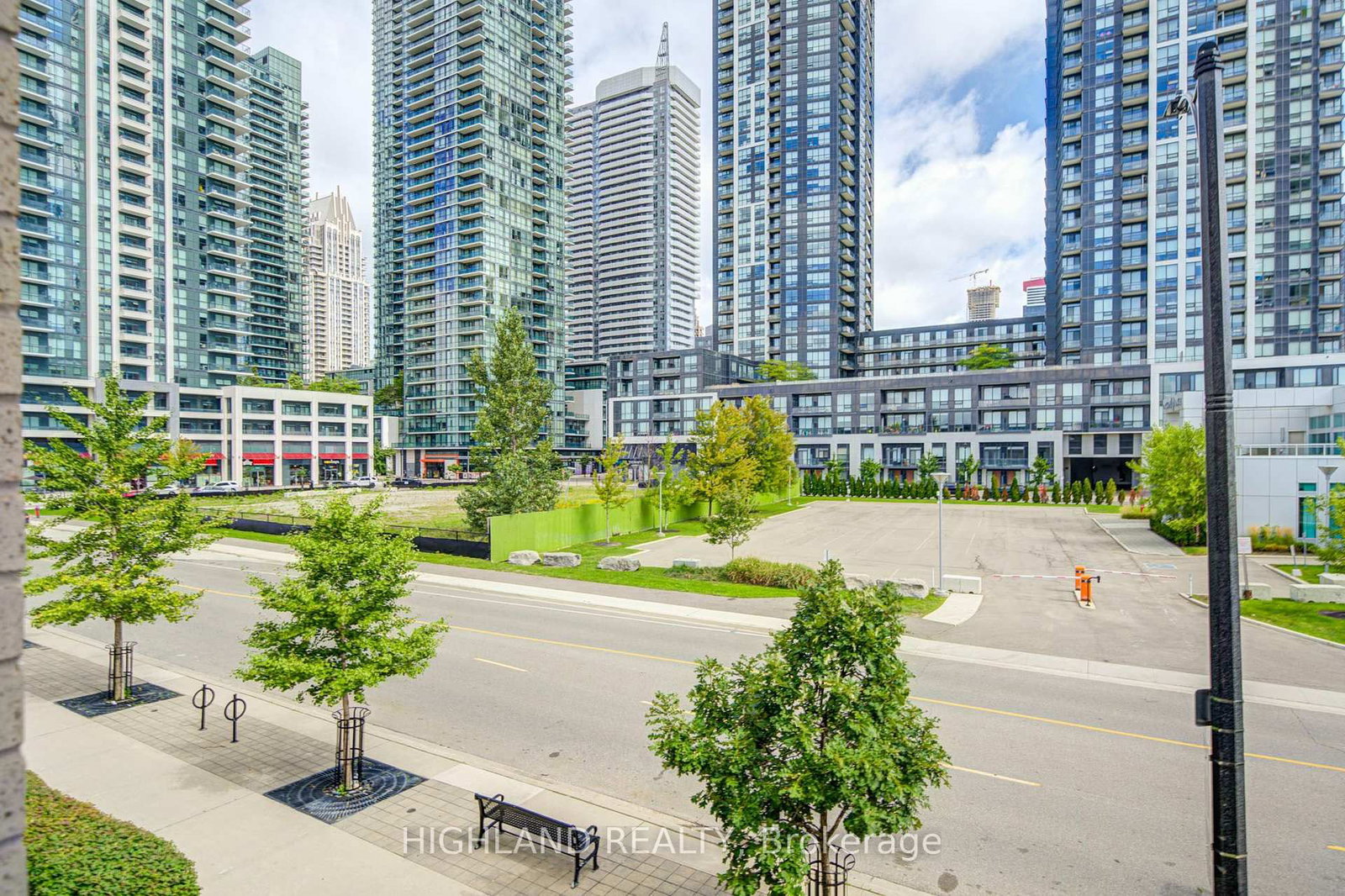 4010 Parkside Village Drive • #6 • Mississauga, ON photo 21