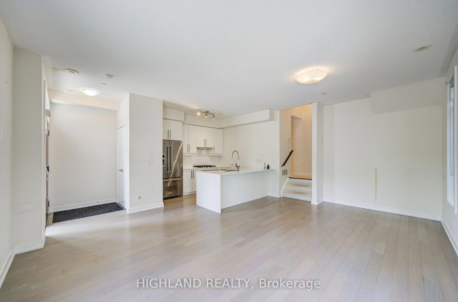 4010 Parkside Village Drive • #6 • Mississauga, ON photo 6