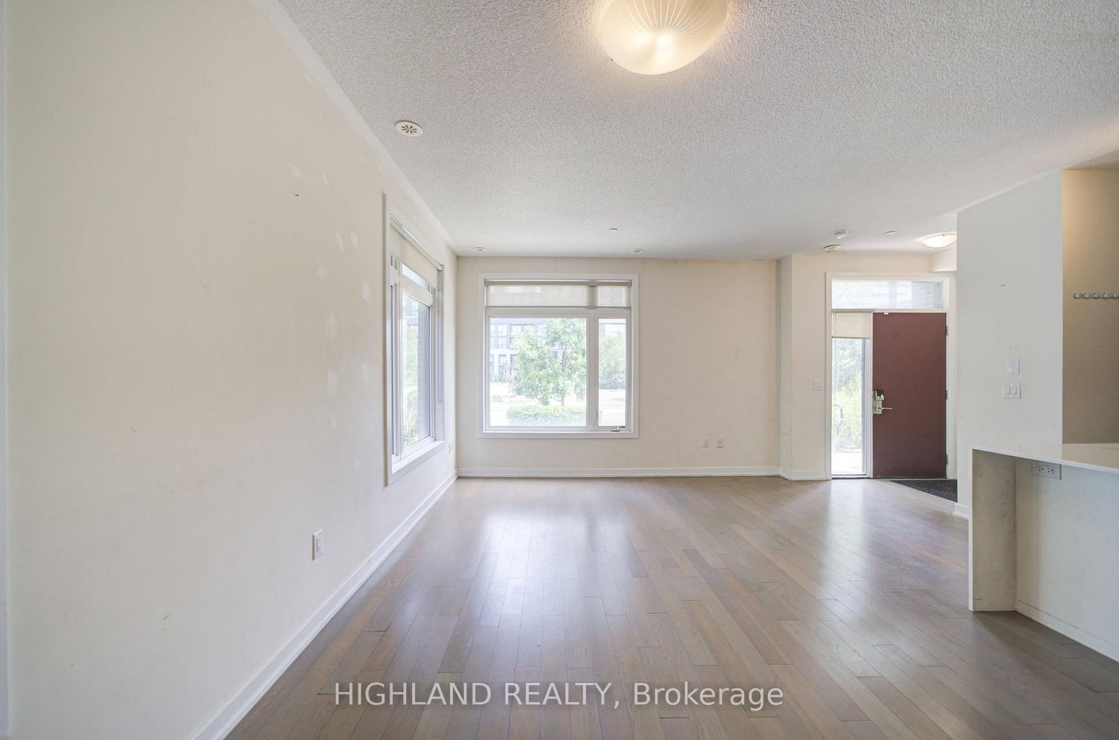 4010 Parkside Village Drive • #6 • Mississauga, ON photo 9