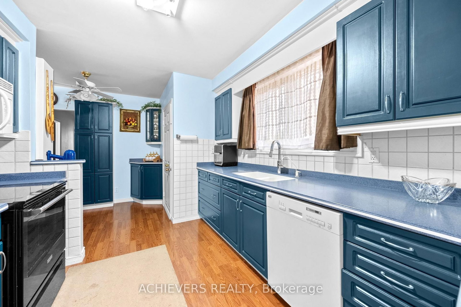 39 Danesbury Crescent • Brampton, ON photo 8